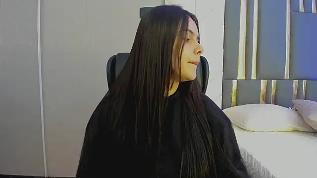 Snapshot of ChloeHarper_ chatting on 06/27/26, 12:22 ChloeHarper online show from 06/27/26, 12:22