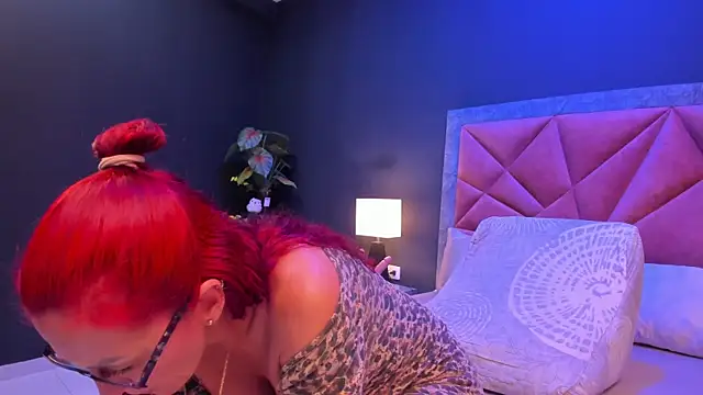 mia milff online show from 04/23/26, 07:15