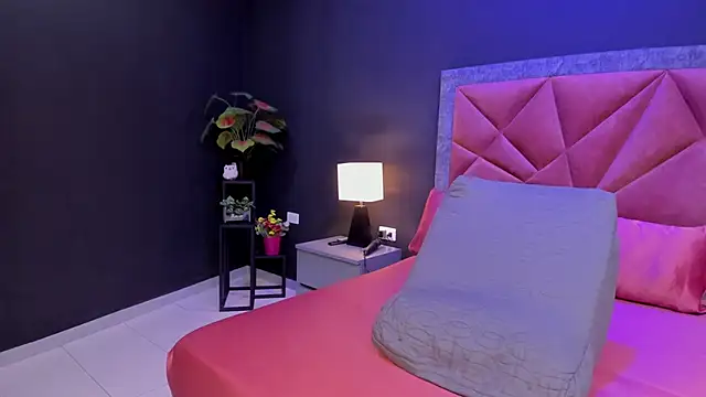 mia milff online show from 05/27/26, 01:57