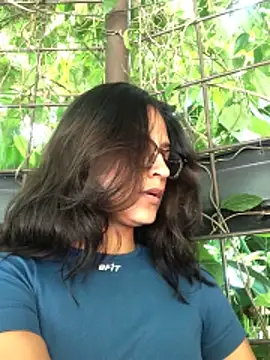 Gia Mazzon online show from 04/28/26, 04:44