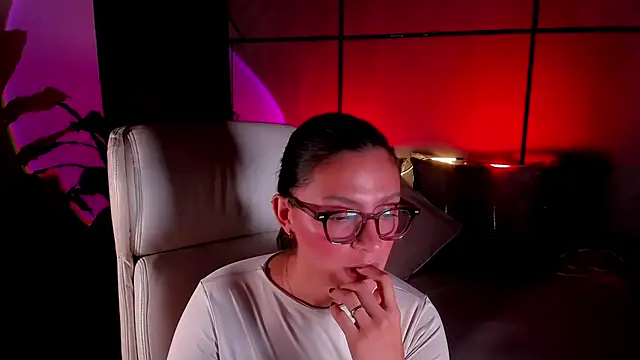 Gia Mazzon online show from 02/26/26, 07:14