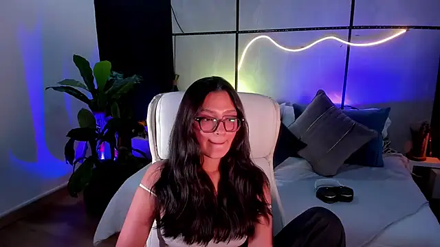 Gia Mazzon online show from 11/20/25, 06:19