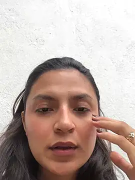 Gia Mazzon online show from 04/24/26, 02:41