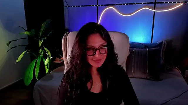 Gia Mazzon online show from 02/14/26, 04:40