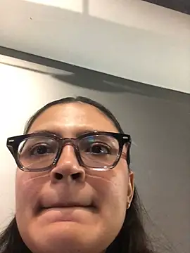 Gia Mazzon online show from 05/08/26, 03:27