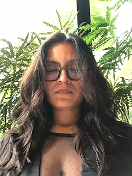 Gia Mazzon online show from 04/15/26, 08:20