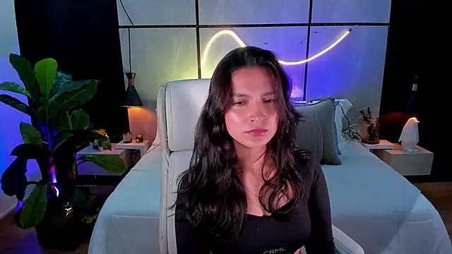 Gia Mazzon online show from 09/29/25, 04:12