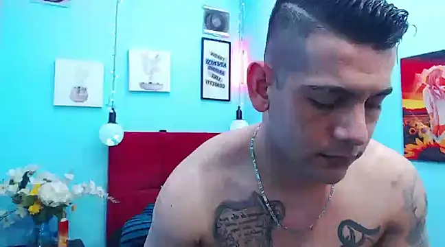 Snapshot of master_monstercock_ chatting on 12/06/24, 01:06 master monstercock online show from 12/06/24, 01:06