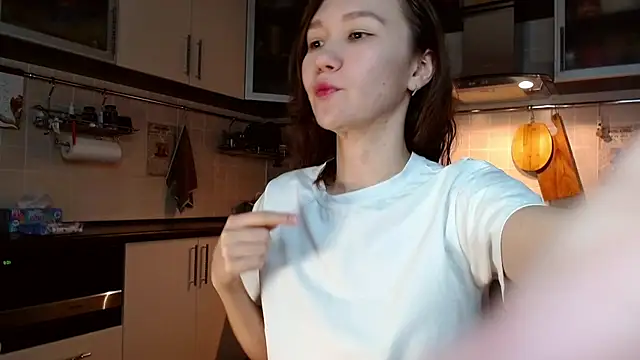 Kelly Yon online show from 03/13/25, 10:10