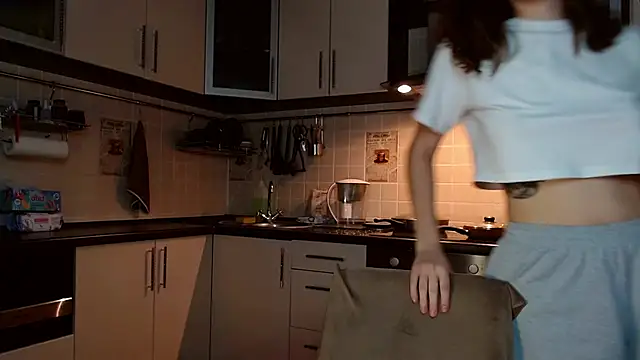 Kelly Yon online show from 03/16/25, 09:37