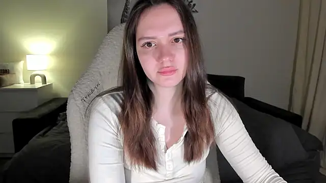 Sonia moon  online show from 03/23/25, 02:04
