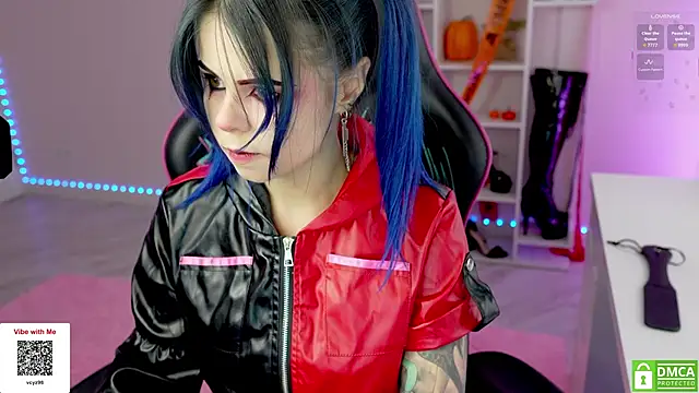 Latex Kitty online show from 10/30/25, 12:25