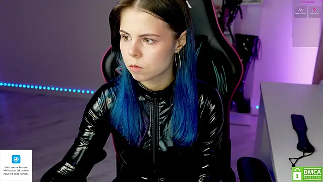 Snapshot of Latex_Kitty chatting on 01/10/26, 02:34 Latex Kitty online show from 01/10/26, 02:34