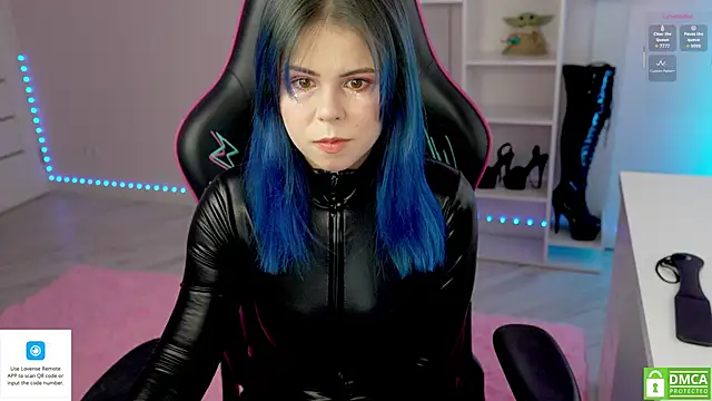 Snapshot of Latex_Kitty chatting on 09/12/25, 10:26 Latex Kitty online show from 09/12/25, 10:26