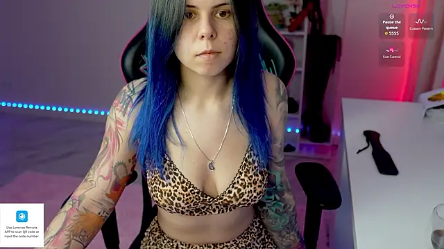 Snapshot of Latex_Kitty chatting on 02/25/26, 03:34 Latex Kitty online show from 02/25/26, 03:34