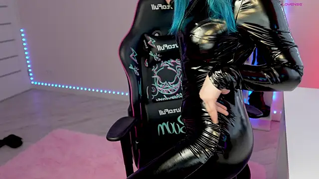 Latex Kitty online show from 03/29/26, 03:57