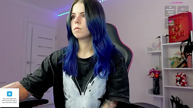 Snapshot of Latex_Kitty chatting on 02/21/26, 03:14 Latex Kitty online show from 02/21/26, 03:14