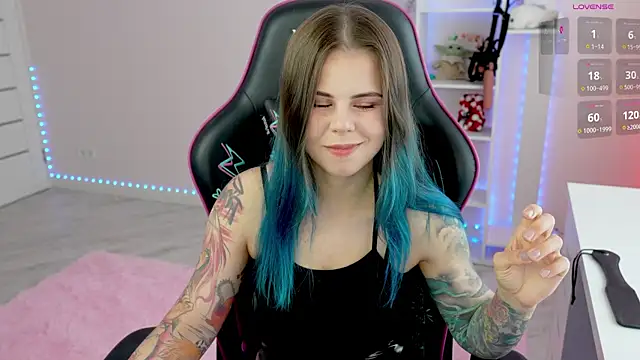 Latex Kitty online show from 08/01/26, 12:36