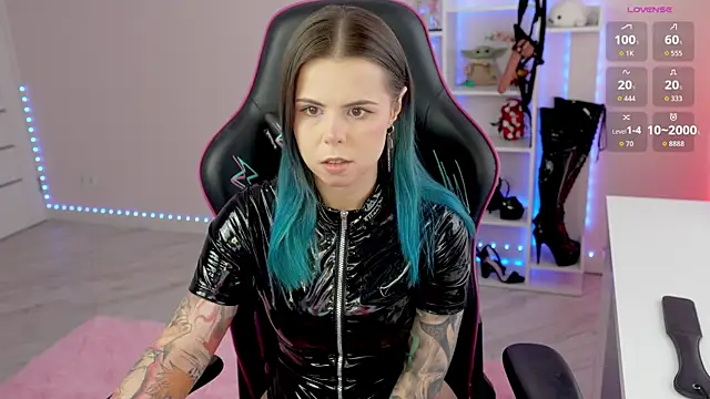 Latex Kitty online show from 04/09/26, 01:28