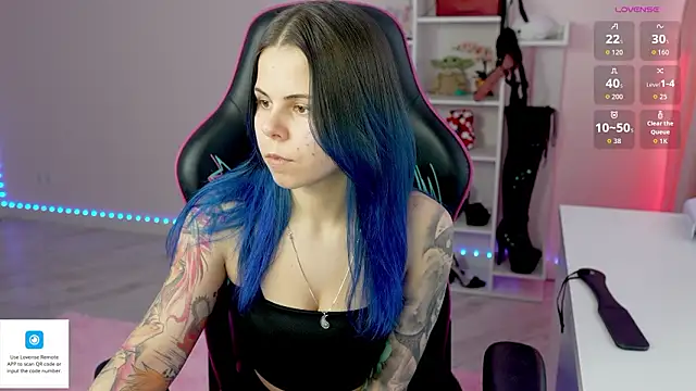 Snapshot of Latex_Kitty chatting on 02/24/26, 02:07 Latex Kitty online show from 02/24/26, 02:07