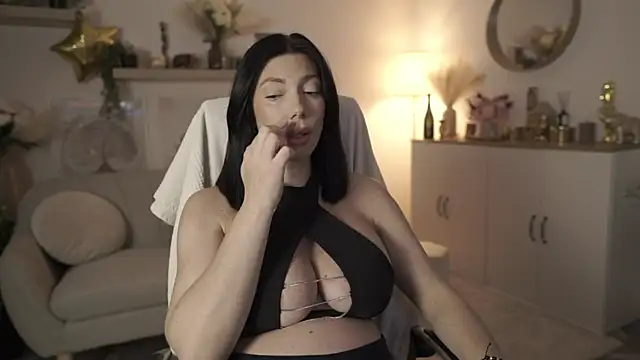 ViviRuth online show from 10/23/25, 11:09