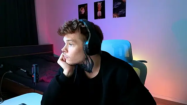 DENIS HERE online show from 01/07/26, 12:37