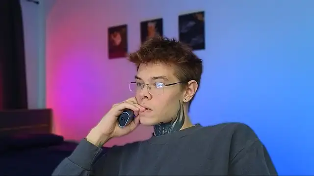 DENIS HERE online show from 12/15/25, 07:58