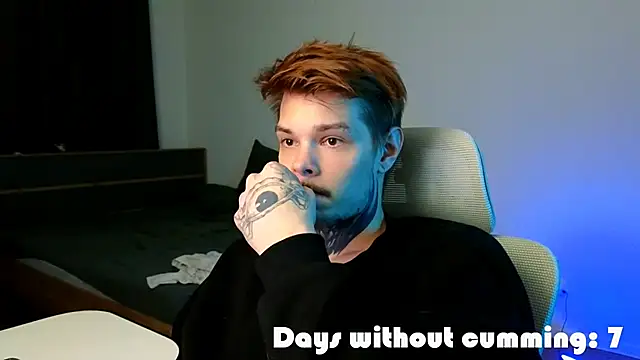 DENIS HERE online show from 04/12/26, 02:15