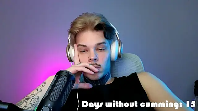 DENIS HERE online show from 04/18/26, 07:54