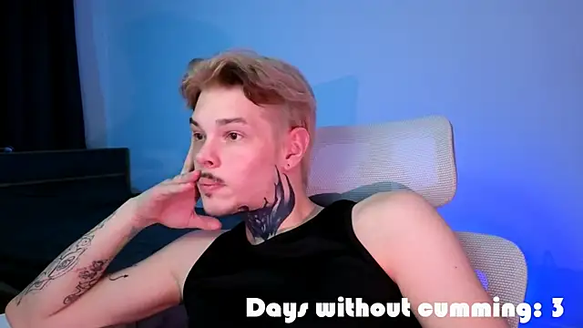 DENIS HERE online show from 04/22/26, 11:33