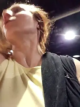 Exhibitionsplit online show from 03/18/26, 10:54