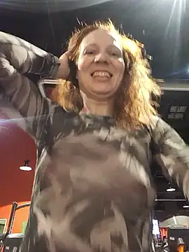 Exhibitionsplit online show from 03/27/26, 10:54