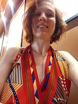 Exhibitionsplit online show from 02/15/25, 02:44