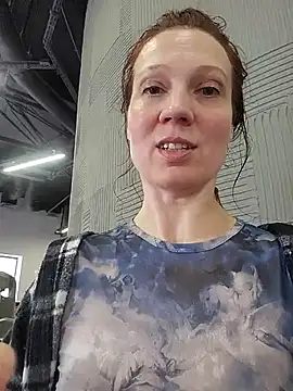Exhibitionsplit online show from 05/30/26, 01:17