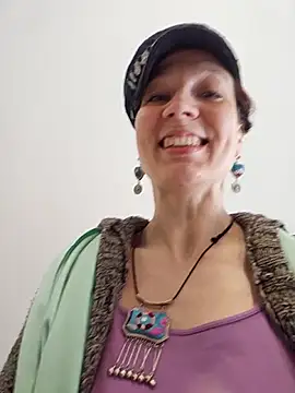 Exhibitionsplit online show from 04/17/26, 08:06