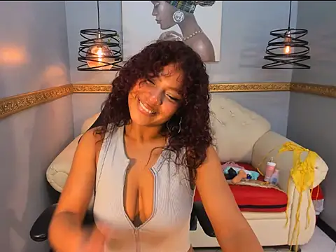 Naomi Tylers online show from 11/20/25, 12:22