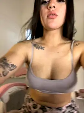violet-333 online show from 10/01/25, 01:37