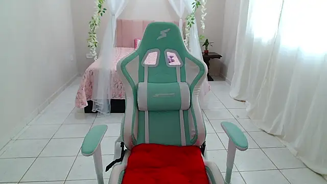 Ahrya  online show from 11/26/25, 04:51