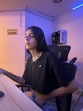 cristel 17 online show from 01/10/25, 04:44