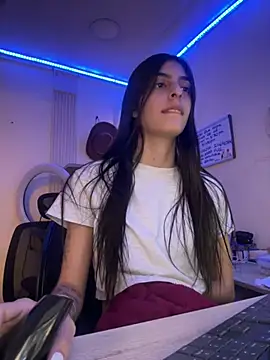 cristel 17 online show from 02/08/25, 07:15