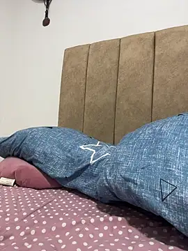 cristel 17 online show from 11/28/25, 09:15