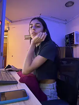 cristel 17 online show from 12/28/24, 09:40