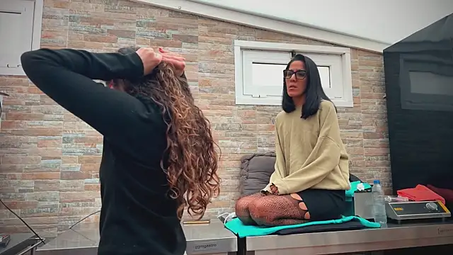 Snapshot of barfantasy chatting on 12/22/25, 10:59 barfantasy online show from 12/22/25, 10:59