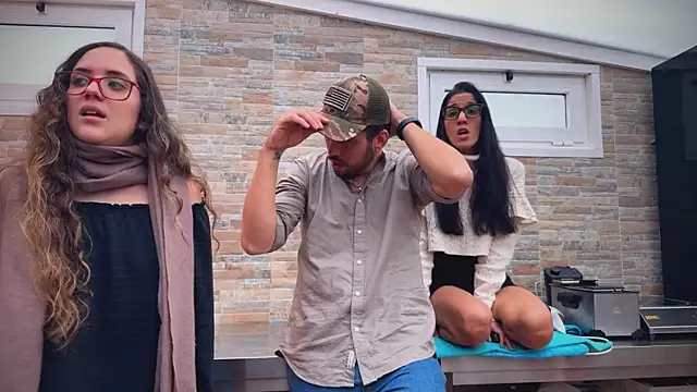 Snapshot of barfantasy chatting on 11/14/25, 09:35 barfantasy online show from 11/14/25, 09:35