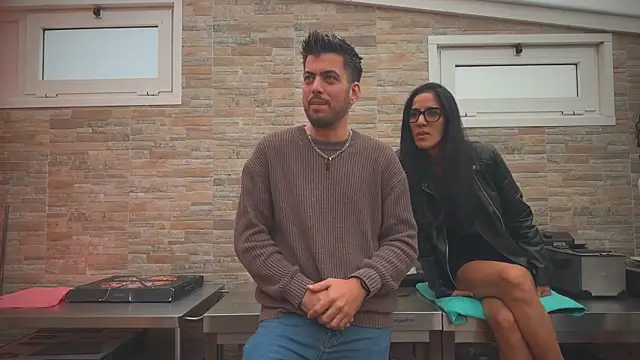 Snapshot of barfantasy chatting on 10/23/25, 08:35 barfantasy online show from 10/23/25, 08:35