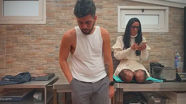 Snapshot of barfantasy chatting on 10/31/25, 10:34 barfantasy online show from 10/31/25, 10:34