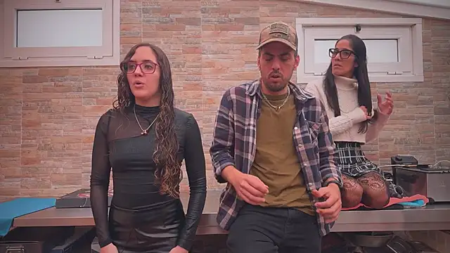 Snapshot of barfantasy chatting on 11/05/25, 09:56 barfantasy online show from 11/05/25, 09:56