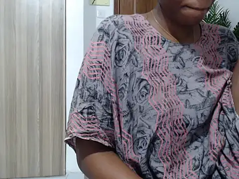 black   ghodess online show from 06/25/26, 08:36