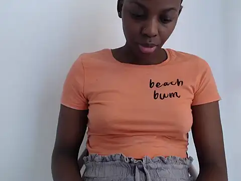 black   ghodess online show from 09/29/25, 08:43