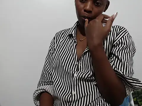 black   ghodess online show from 10/29/25, 05:12